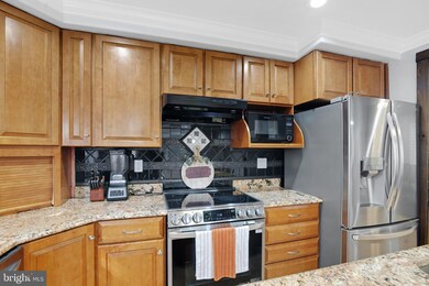 2501 Fraser Ct, Woodbridge, VA 22191 - photo 7