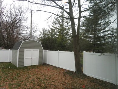 261 E Elmhurst Ave, Elmhurst, IL 60126 - photo 7