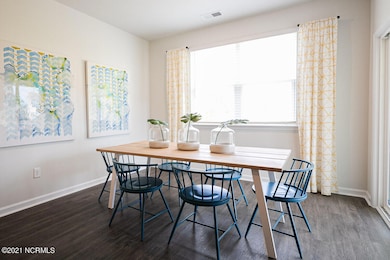 6 - Aria by DR Horton-Dining