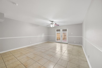 5204 Arboles Dr unit L, Houston, TX 77035 - photo 6