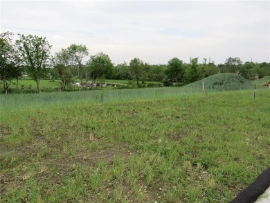 3327 Sokol Ln SW, Cedar Rapids, IA 52404 - photo 4