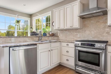 32-web-or-mls-1103-graystone-rd