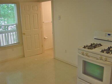 282 Main St unit 2W, Spencer, MA 01562 - photo 6