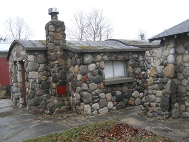 Guest Cabin Rear