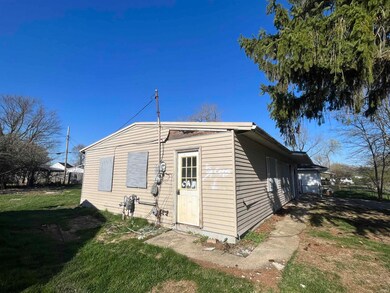 618 E Pine St, Muncie, IN 47303 - photo 4
