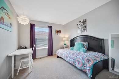 2418 Courtyard Cir unit 4, Aurora, IL 60506 - photo 2