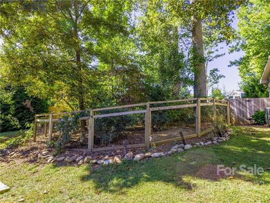 30 Mayo Dr, Asheville, NC 28806 - photo 3