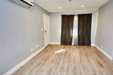 18190 Country Glen Ln, Victorville, CA 92395 - photo 3