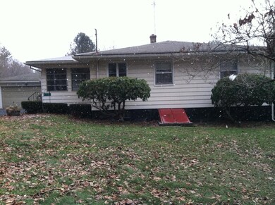 112 Post Hill Rd, Falls, PA 18615 - photo 2