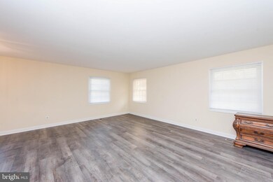 12504 Swirl Ln, Bowie, MD 20715 - photo 2