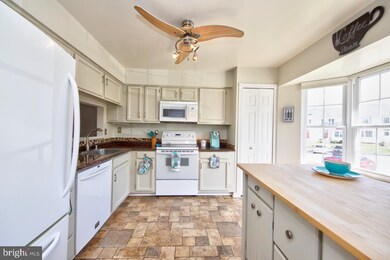 14 Gilland Ct, Nottingham, MD 21236 - photo 4