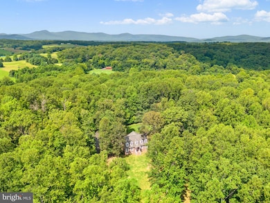 11136 Orlean Vista Dr, Marshall, VA 20115 - photo 2