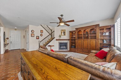 16009 La Strada Ct, Bakersfield, CA 93314 - photo 6