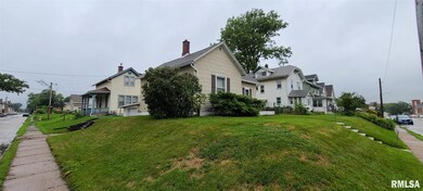 1702 N Fillmore St, Davenport, IA 52804 - photo 2