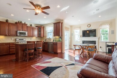 931 Indigo Bunting Ln, Glen Burnie, MD 21060 - photo 4