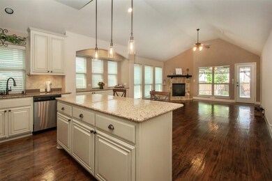 219 Lyndhurst Dr, Wylie, TX 75098 - photo 4