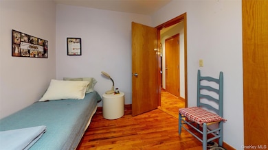 120 Barrymore Blvd, Franklin Square, NY 11010 - photo 7