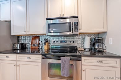 32 Lake Village Rd, Eldon, MO 65026 - photo 6