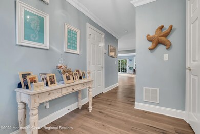 2 Lone Oak Way unit 2820, Eatontown, NJ 07724 - photo 3