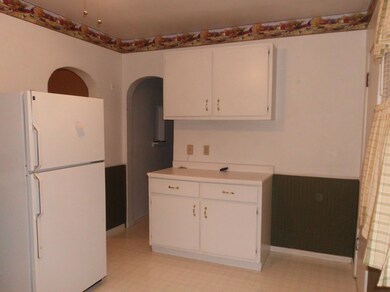 1115 E 2nd Ave, Mitchell, SD 57301 - photo 3