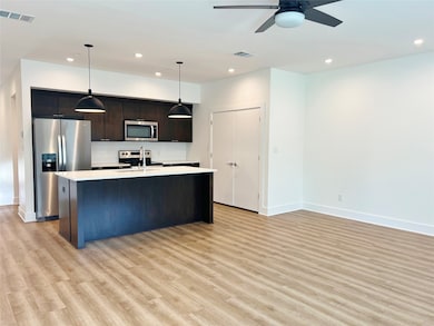 408 Dr Martin Luther King jr Blvd unit 203, Waxahachie, TX 75165 - photo 6