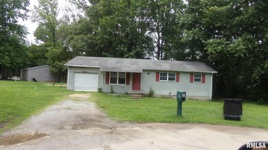 1102 Brook Ln, Harrisburg, IL 62946 - photo 2