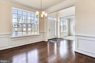 3606 Chancelsors Dr, Upper Marlboro, MD 20772 - photo 4