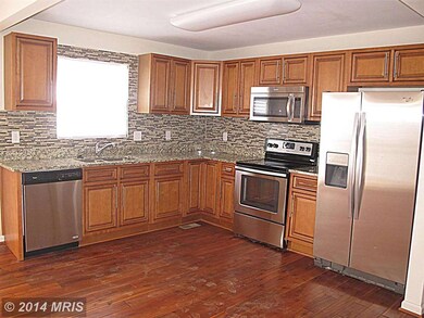 401 Willow Hill Place, Hyattsville, MD 20785 - photo 5