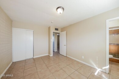 4627 N 47th Dr, Phoenix, AZ 85031 - photo 5