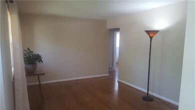 703 Killian Dr, Beech Grove, IN 46107 - photo 2