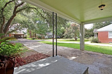 1720 Pinecrest Rd