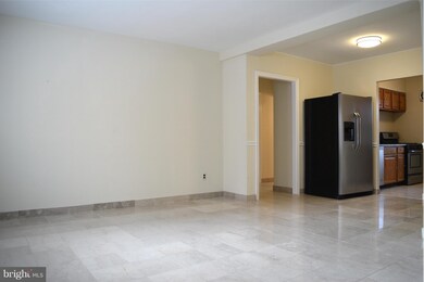 5114 Columbia Pike unit 2, Arlington, VA 22204 - photo 2