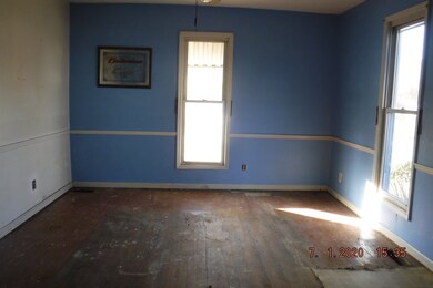 189 F St SW, Linton, IN 47441 - photo 7