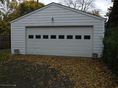 1238 Climax St, Lansing, MI 48912 - photo 2