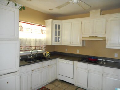 304 21st Ave NE, Center Point, AL 35215 - photo 3