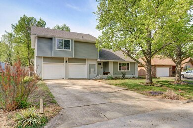 208 Raintree St, Nixa, MO 65714 - photo 2