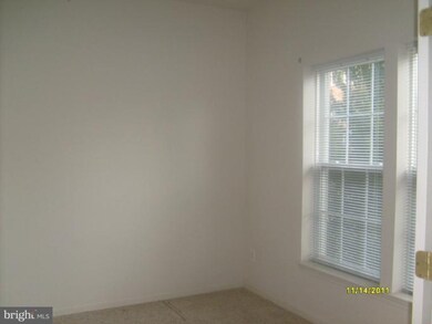 16420 Steerage Cir, Woodbridge, VA 22191 - photo 5