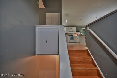 2208 Cramer Rd, Bushkill, PA 18324 - photo 7