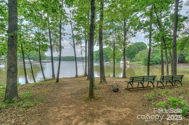 188 Water Oak Dr, Mooresville, NC 28117 - photo 6