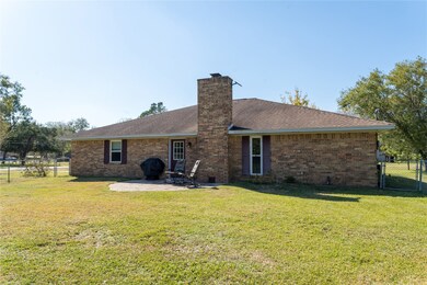 15911 Magnolia, Alvin, TX 77511 - photo 3