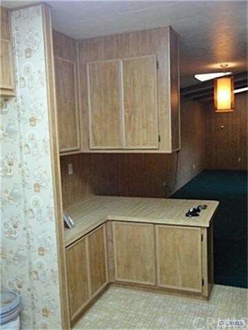 Breakfast bar