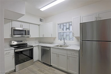 2590 1st St unit 105, Fort Myers, FL 33901 - photo 4