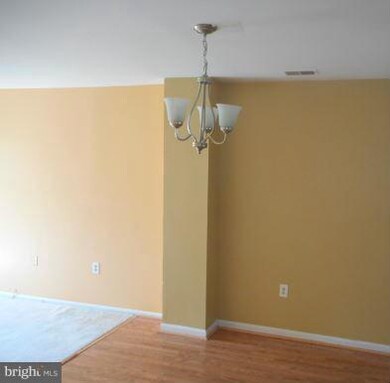 15071 Cherrywood Dr, Laurel, MD 20707 - photo 5