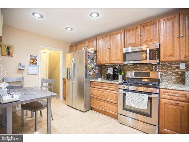 2807 Maxwell St, Philadelphia, PA 19136 - photo 6