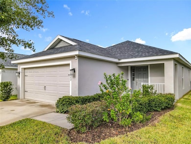 1060 Cascade Dr, Davenport, FL 33837 - photo 5