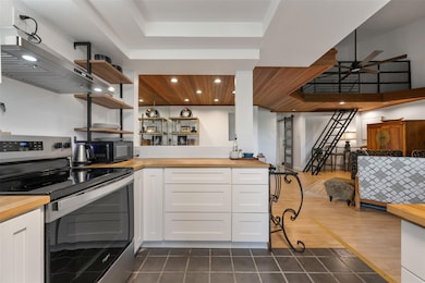 8200 Neely Dr unit 237, Austin, TX 78759 - photo 2