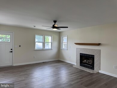 313 W Third St, Wyoming, DE 19934 - photo 2