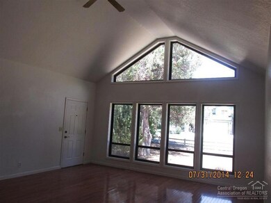 unlisted-address, Bend, OR 97702 - photo 4