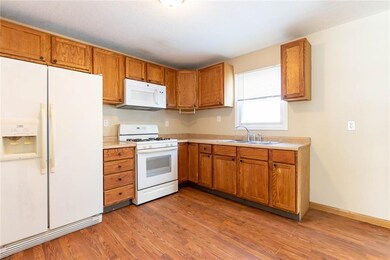 4135 Columbia St, Des Moines, IA 50313 - photo 6