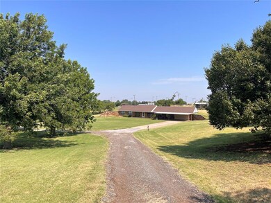 Entrance Driveway